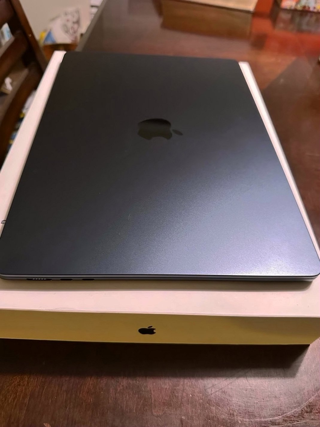 Apple MacBook Air 15in. M3 256GB Midnight Blue Unlocked - Used image 4