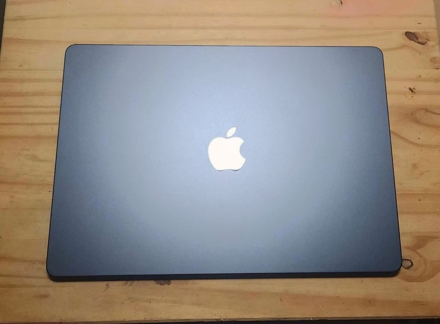 Apple MacBook Air 15 inch M2 Chip 256GB Silver Unlocked - Used