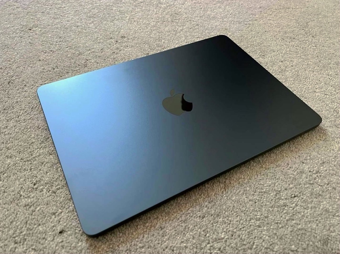 Apple MacBook Air M2 256GB Unlocked - Used image 4