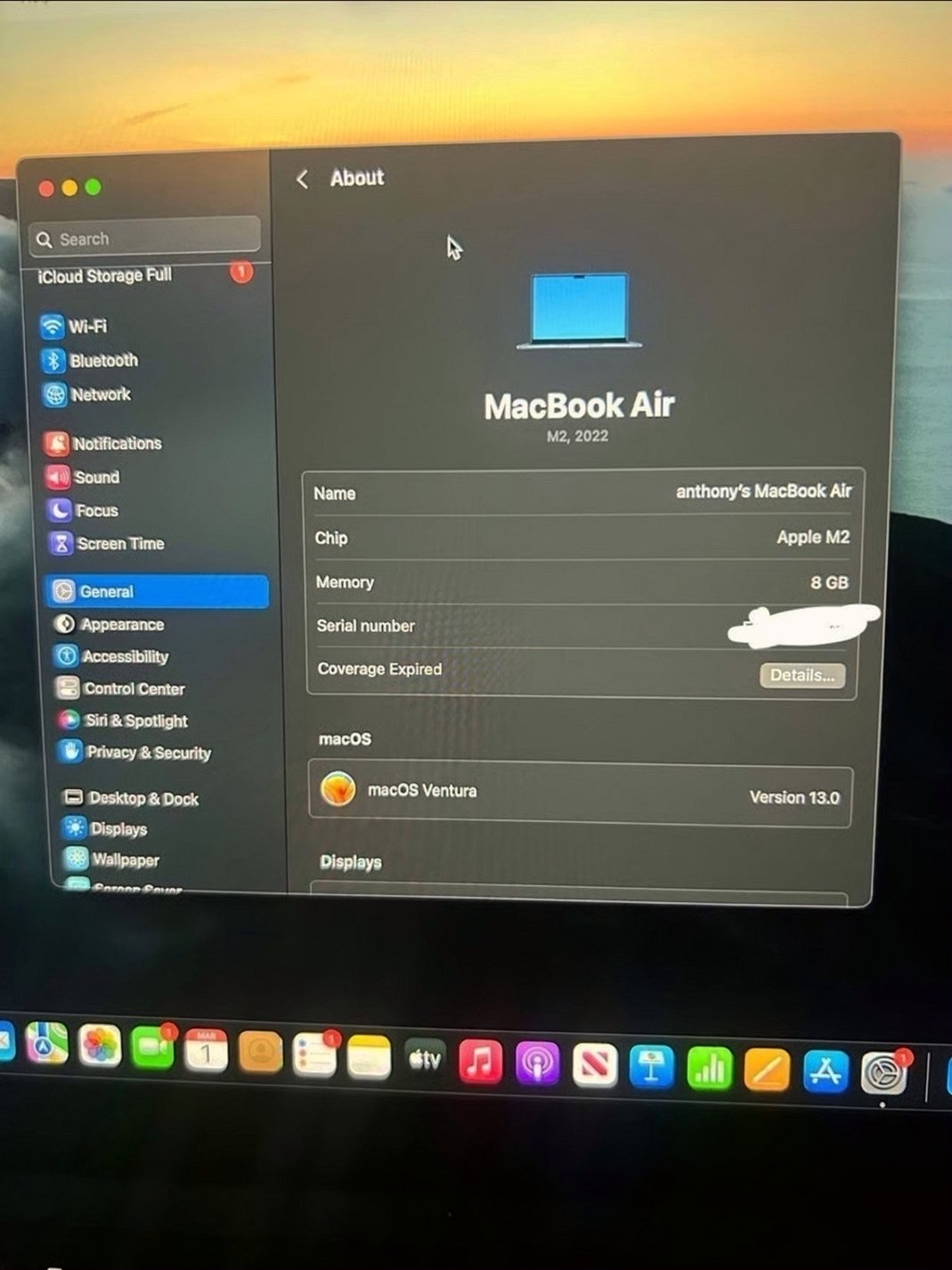 Apple Macbook Air 13in M2 2022 256GB Space Gray Unlocked - Used image 4