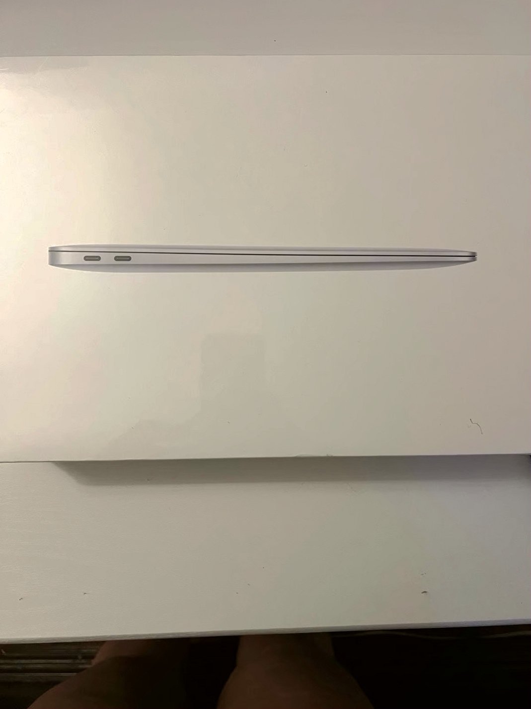 Apple MacBook Air 2020 7N82 8GB 256GB Silver Unlocked - Used