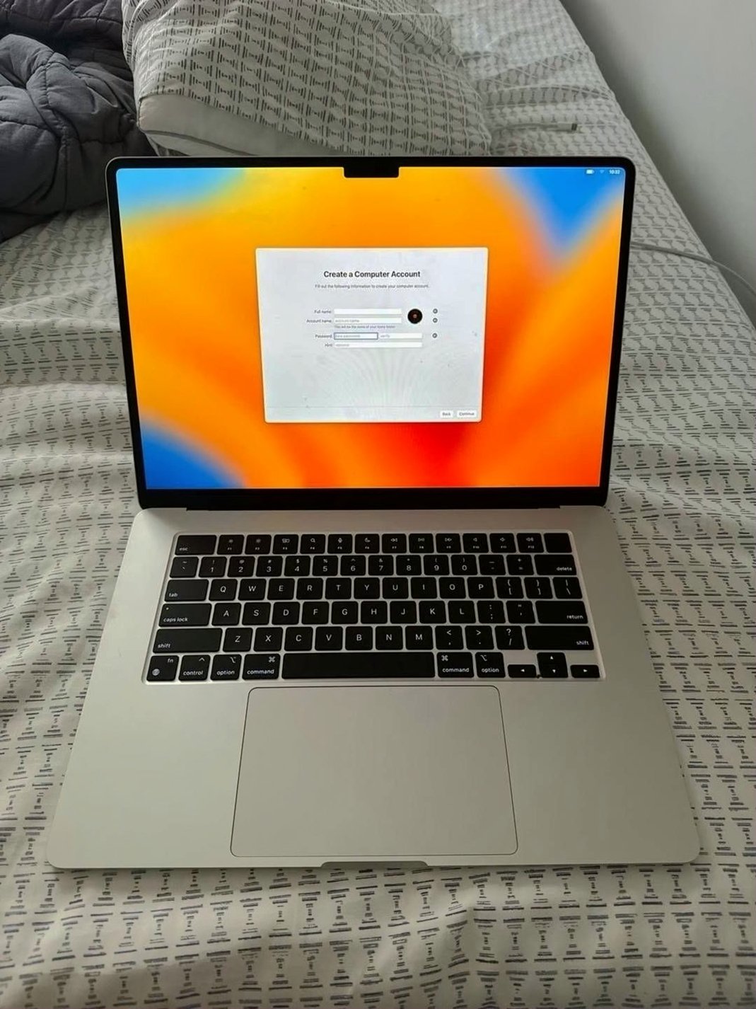 Apple MacBook Air M2 512GB 15-inch Unlocked - Used