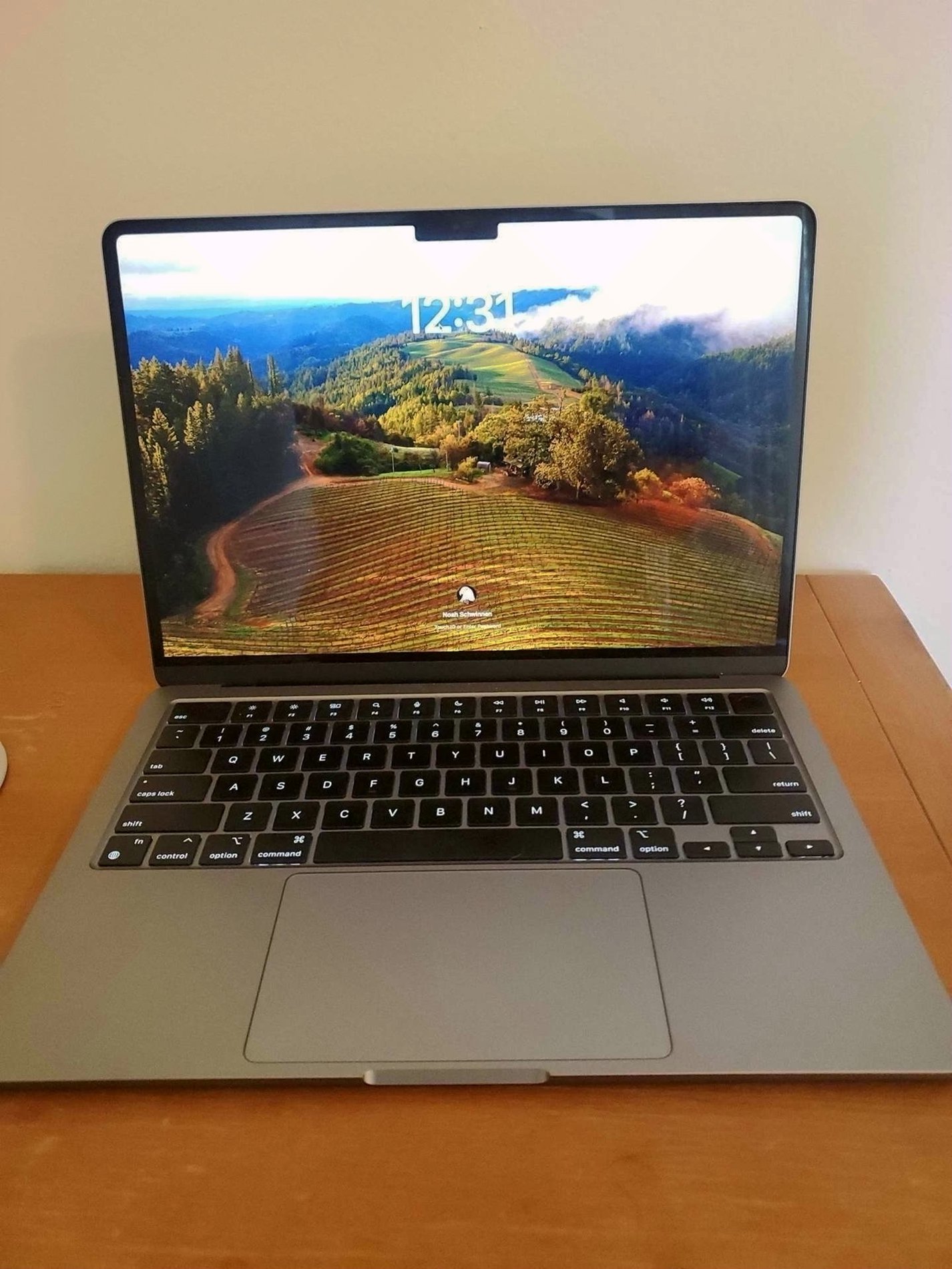 Apple MacBook Air M2 500GB Unlocked - Used image 2