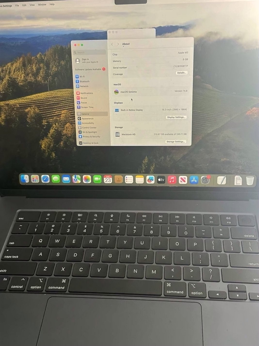 Apple MacBook Air M3 8GB 15-inch - Used image 4