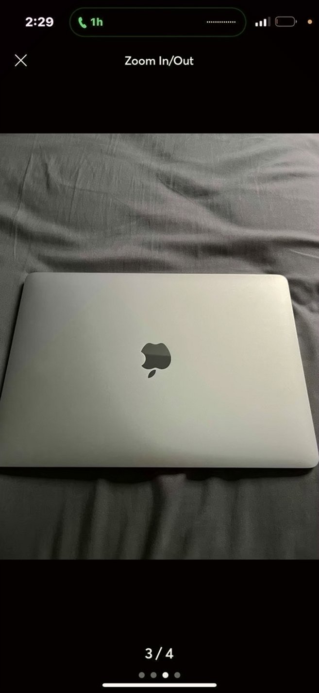 Apple MacBook Air M1 2022 256GB Space Gray Unlocked - Used