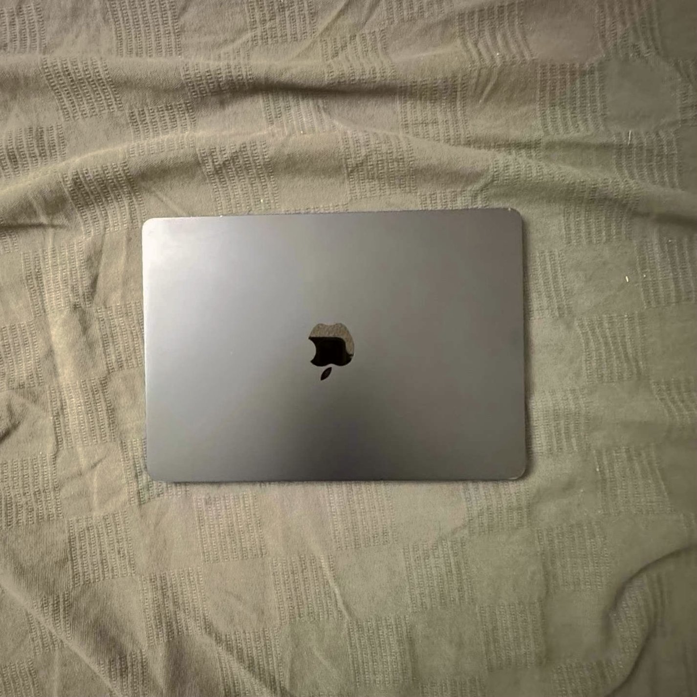 Apple MacBook Air 13-in. M2 256GB Midnight Used image 2
