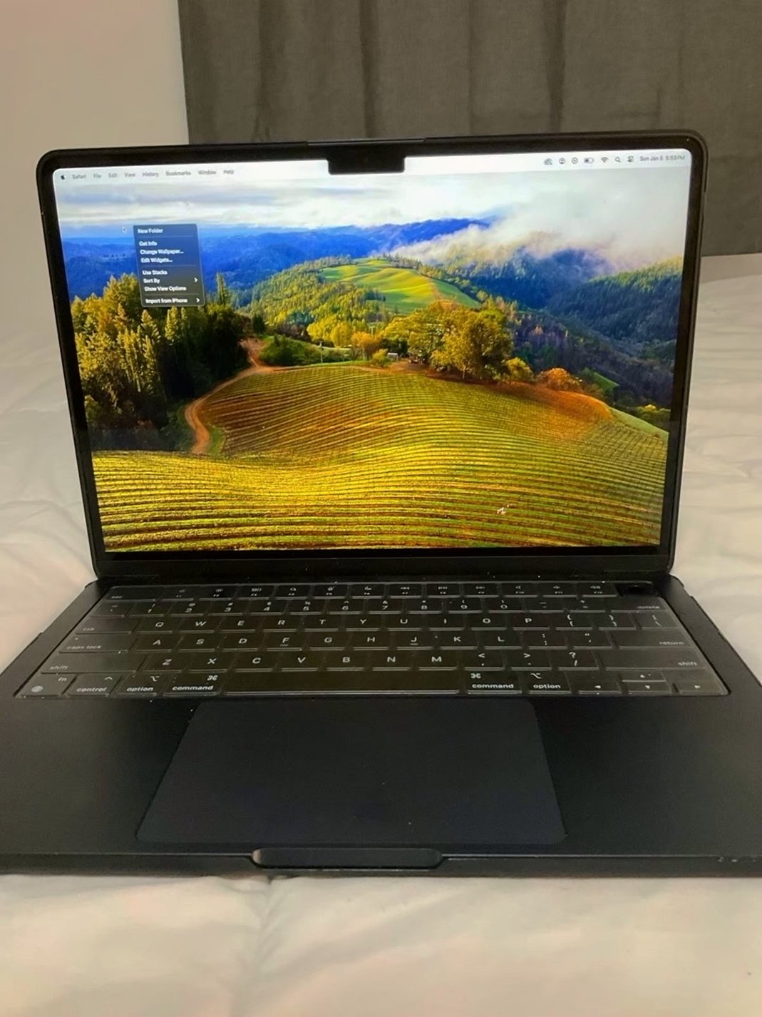 Apple MacBook Air m3 256GB Unlocked - Used