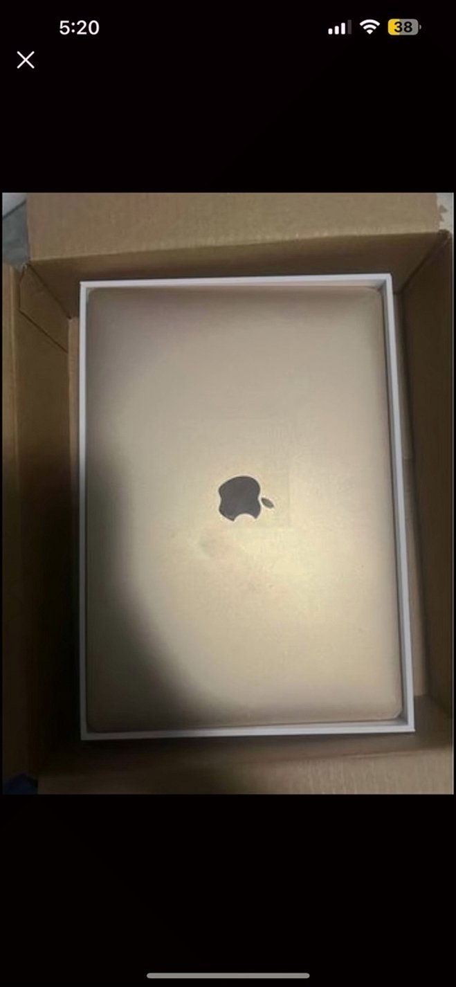 Apple MacBook Air 2A21 256GB Space Gray Unlocked - Used