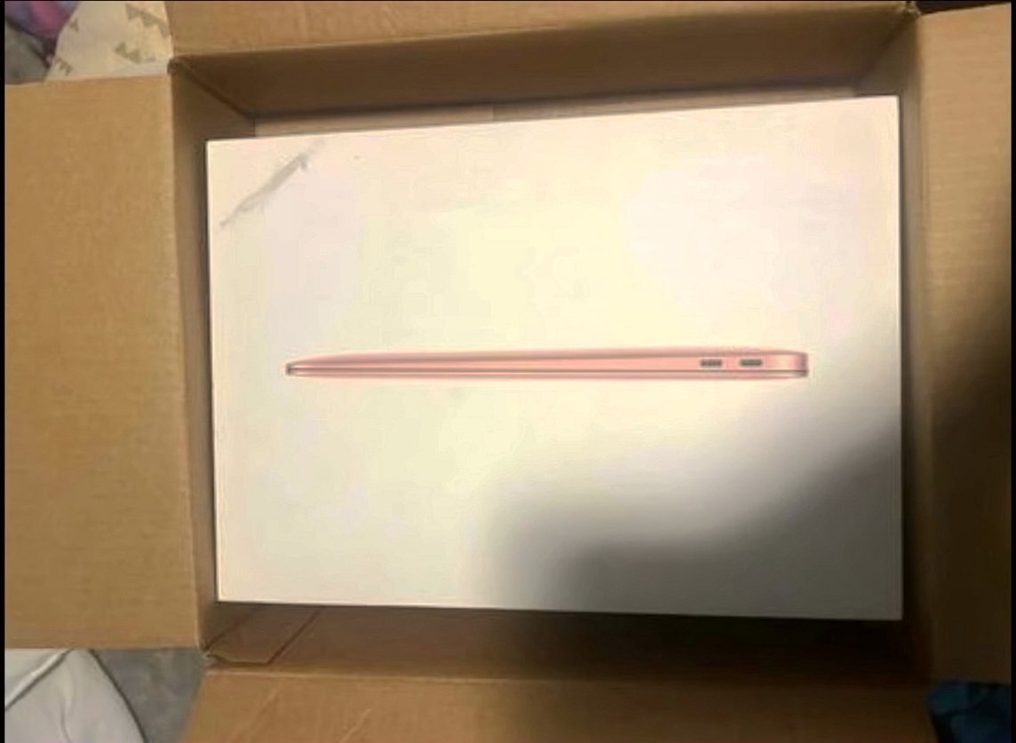 Apple MacBook Air 2A21 256GB Space Gray Unlocked - Used image 2