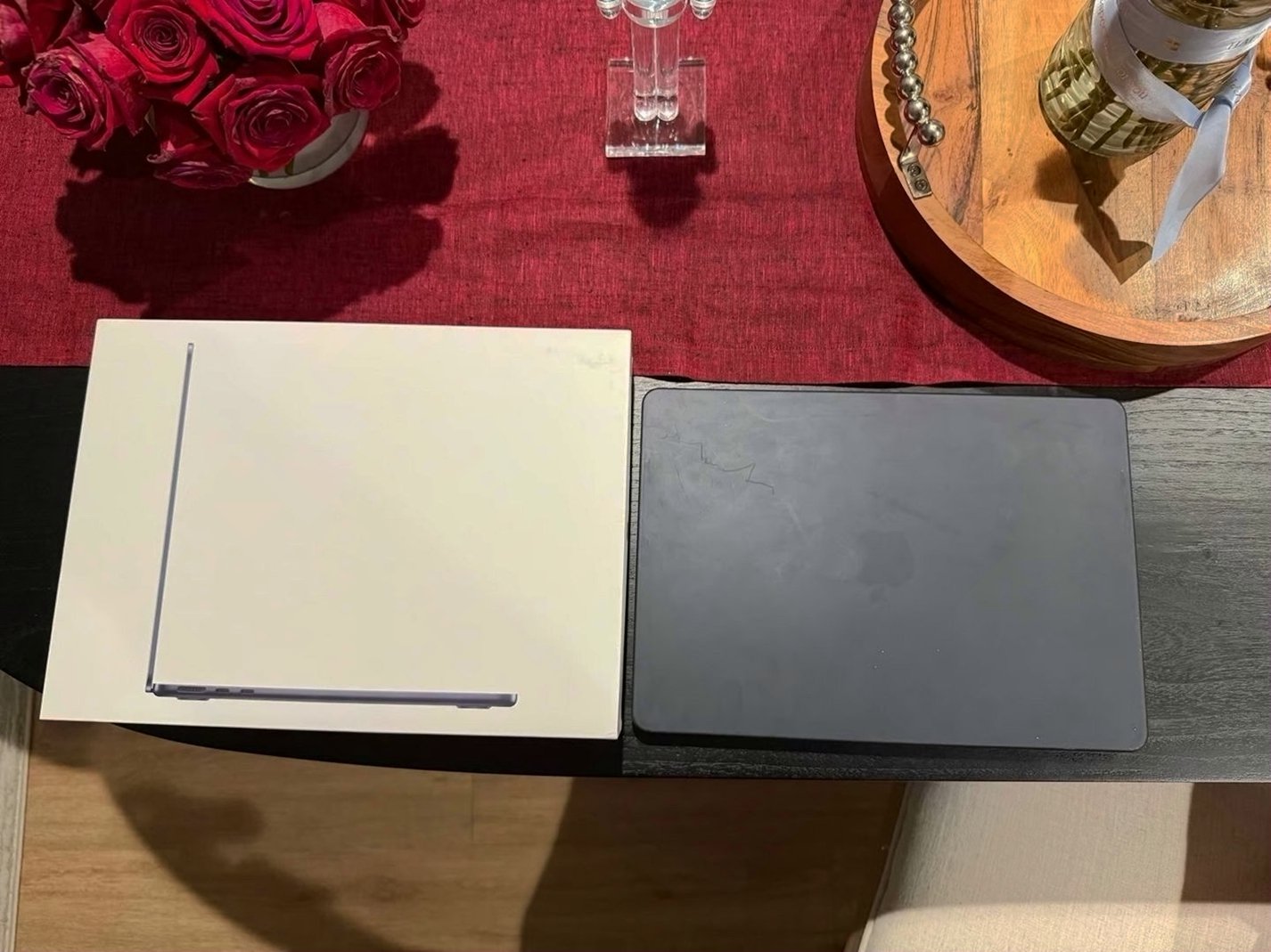 Apple MacBook Air 9H89 256GB Midnight Unlocked - Used image 2