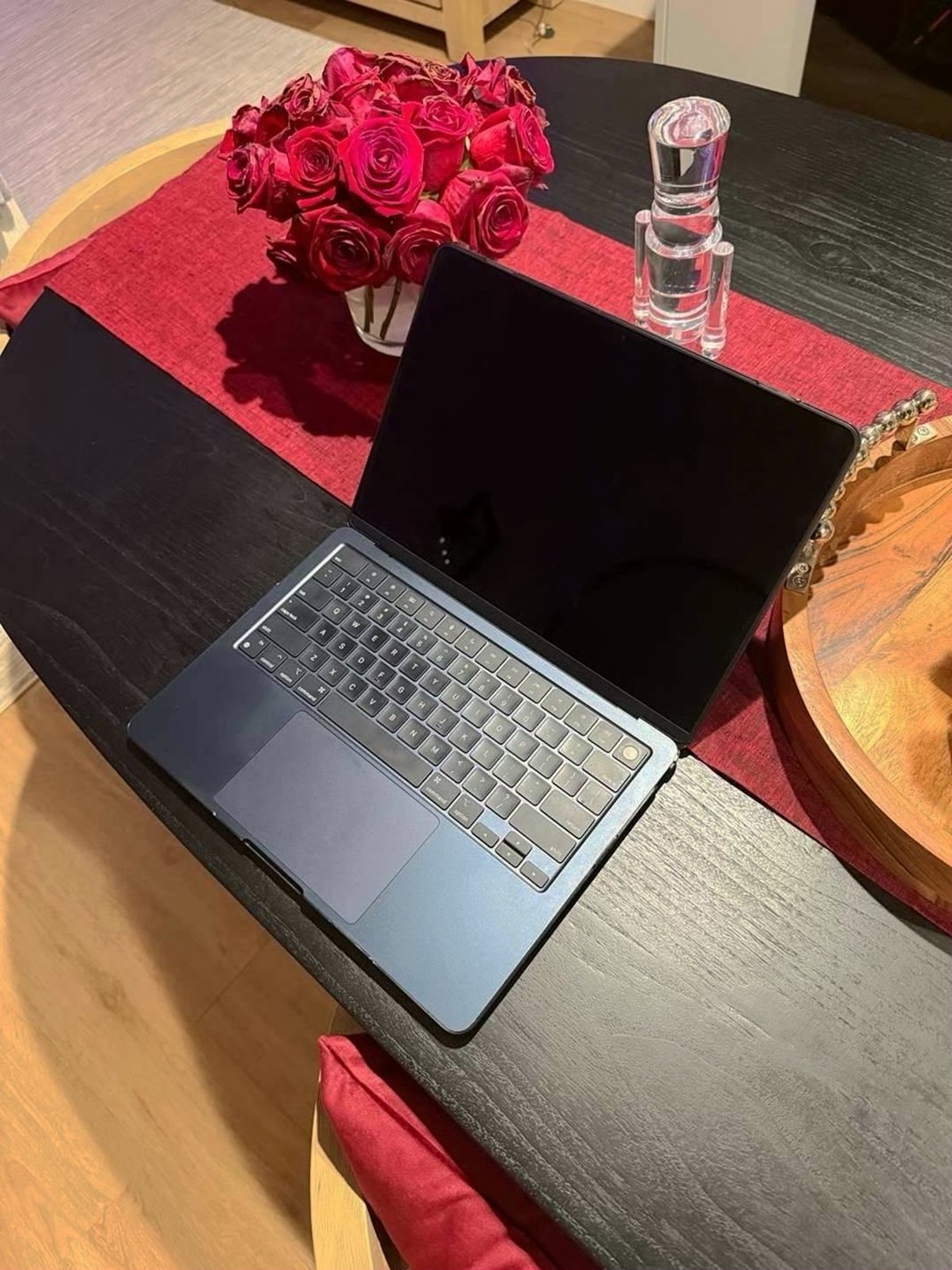 Apple MacBook Air 9H89 256GB Midnight Unlocked - Used image 4