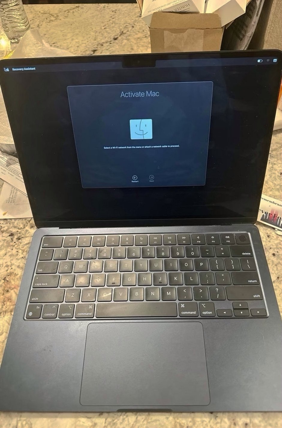 Apple MacBook Air 13in M2 256GB Silver Unlocked - Used image 2