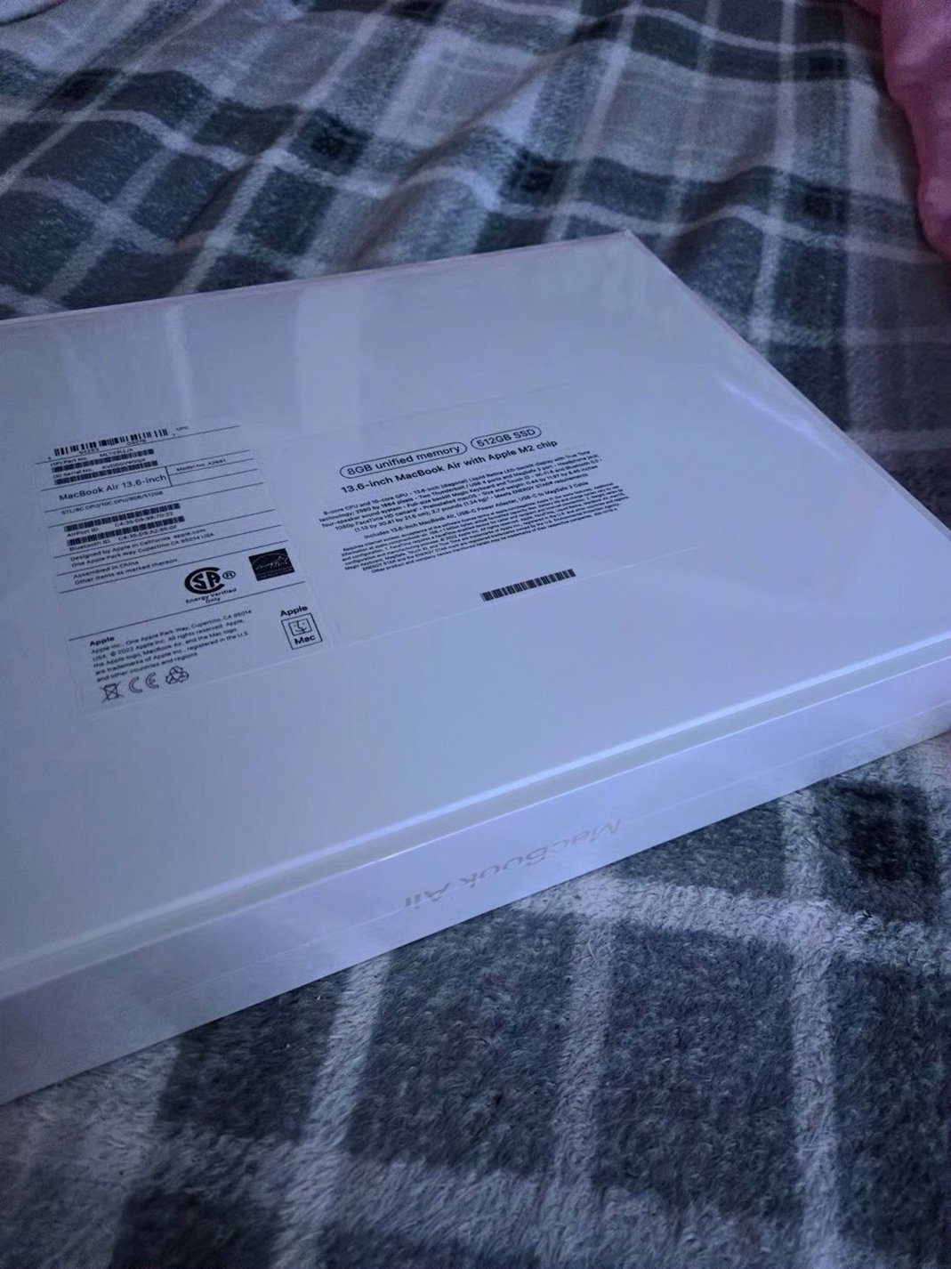 Apple MacBook Air 13in M2 512GB SSD Unlocked - Used image 2