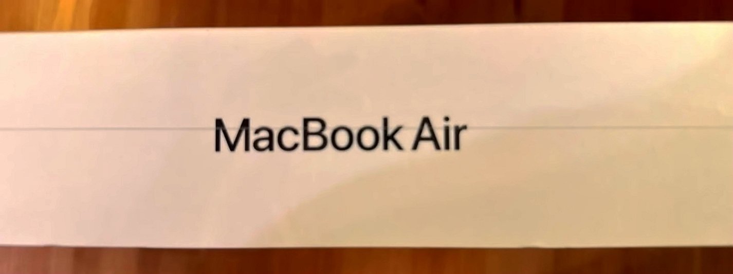 Apple MacBook Air 13'' 8GB Midnight - Used image 5