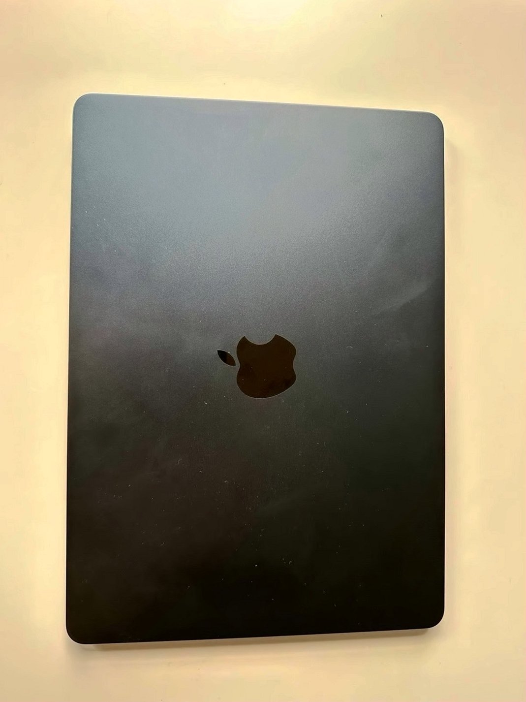 Apple MacBook Air 1F62 8GB Midnight Unlocked - Used image 3
