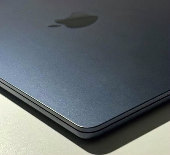 Apple MacBook Air M2 256GB Midnight Used image 3