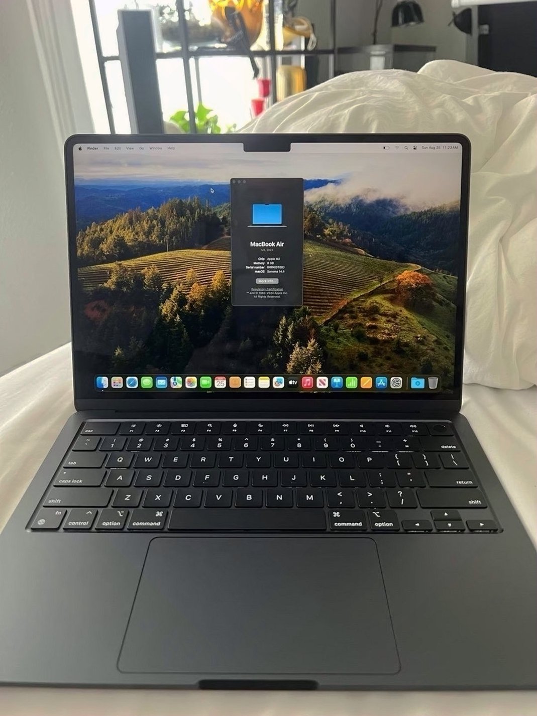 Apple MacBook Air M2 256GB Midnight Unlocked - Used