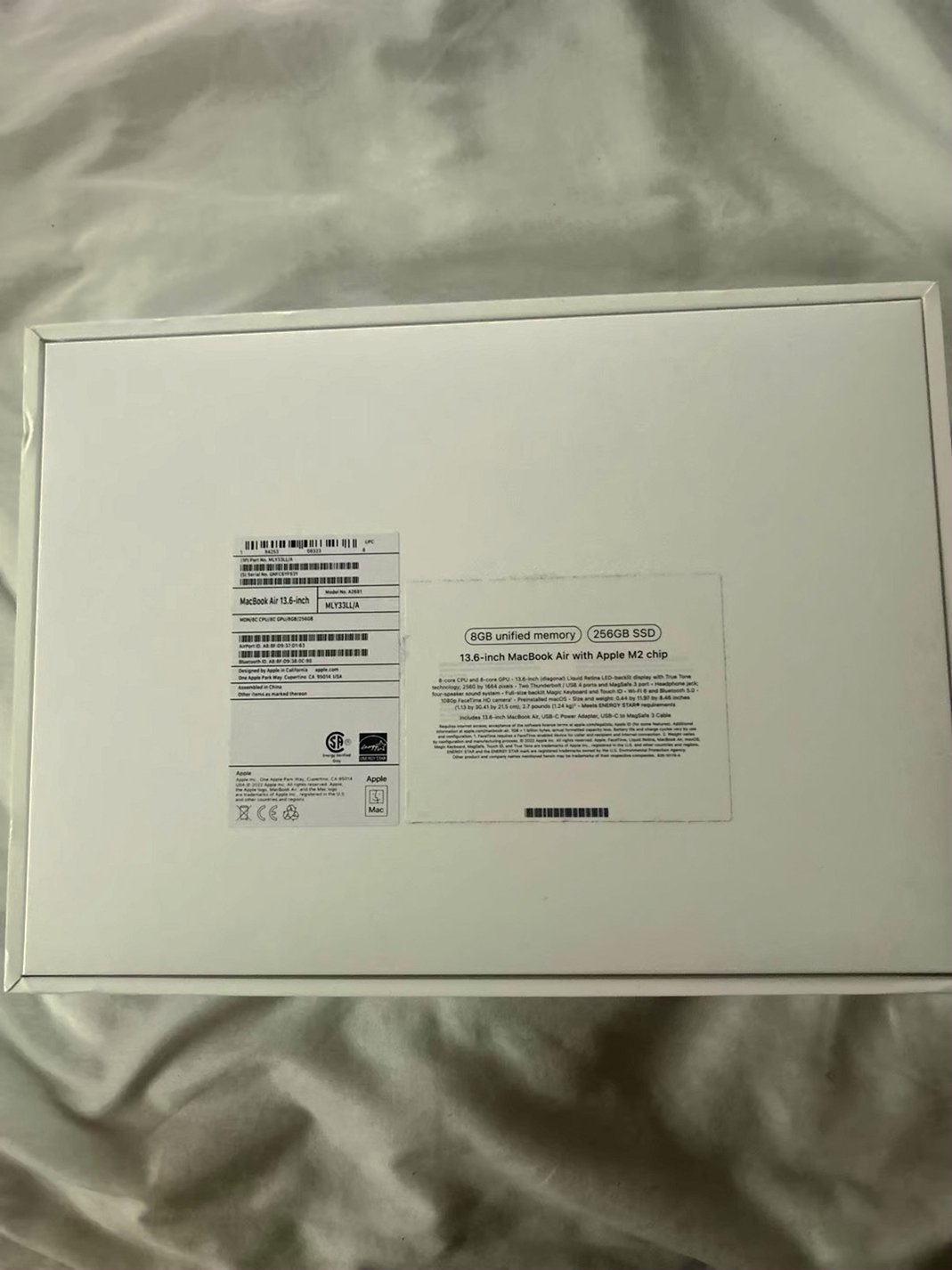 Apple Macbook Air M2 256GB Silver Used image 2