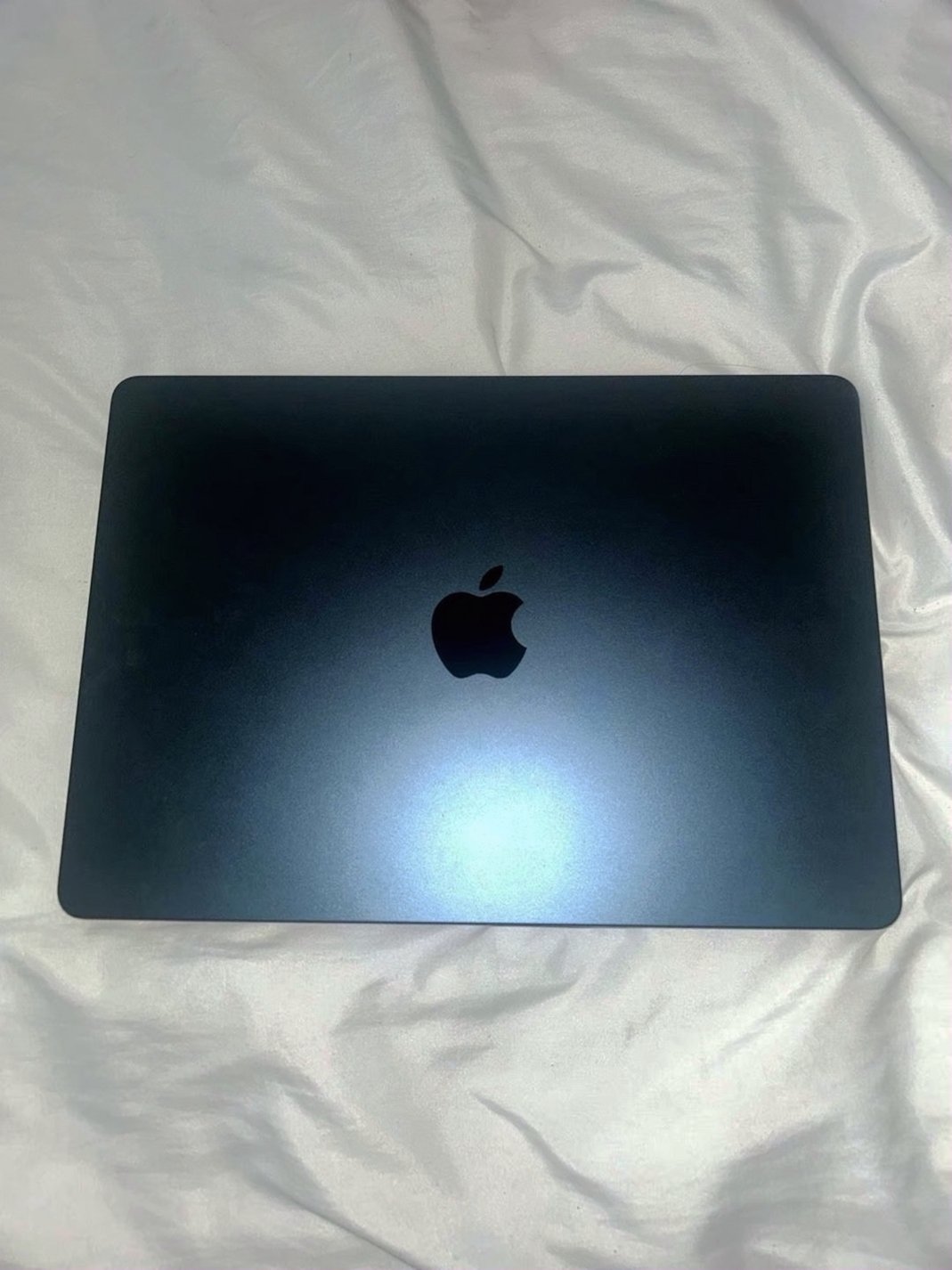 Apple Macbook Air M2 256GB Silver Used image 3
