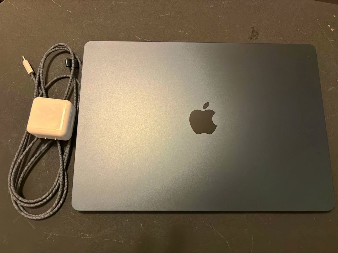 Apple MacBook Air M3 2024 3F61 256GB Space Gray Unlocked - Used