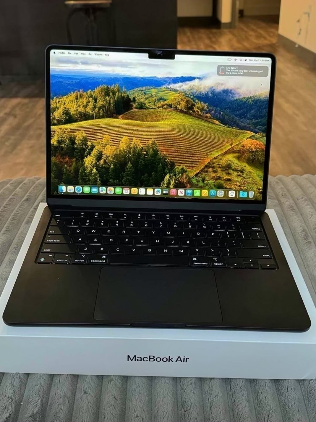 Apple MacBook Air 2024 256GB Midnight Unlocked - Used