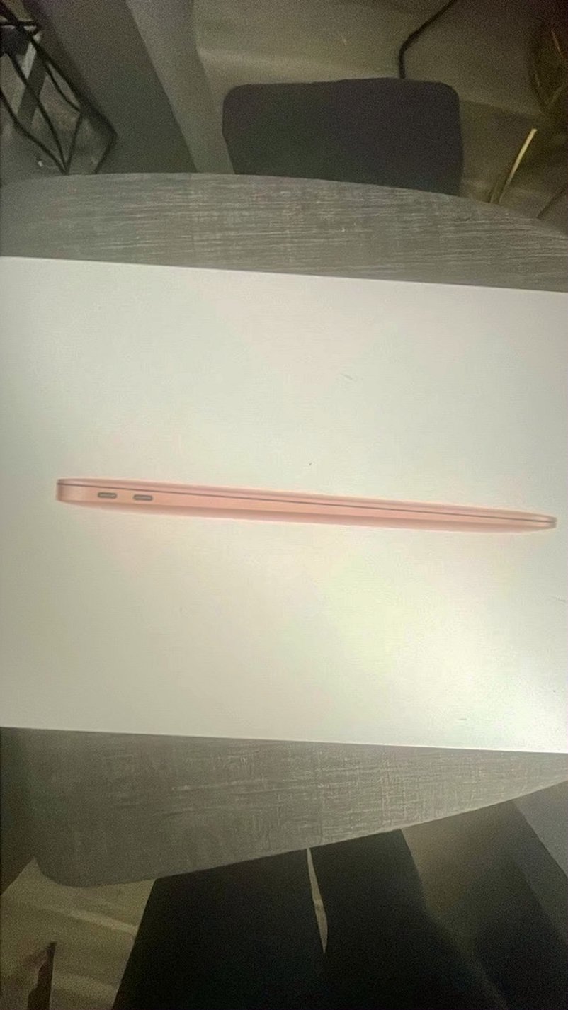 Apple Macbook Air 13in. M1 256GB Unlocked - Used