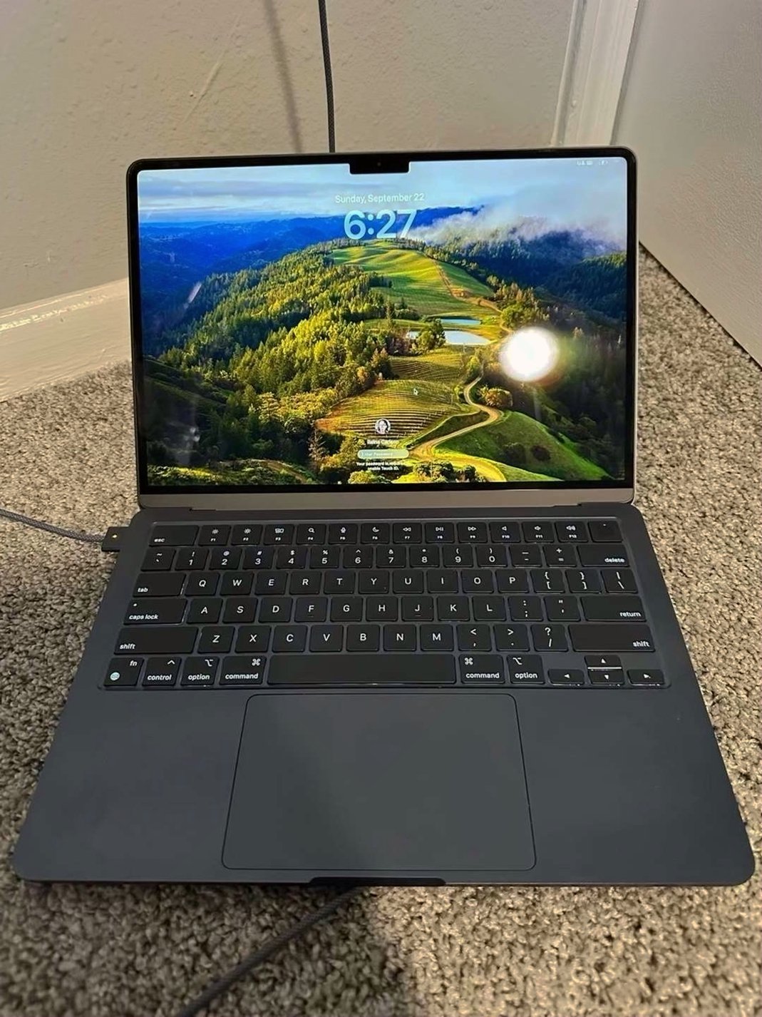 Apple MacBook Air 13in M2 256GB SSD Unlocked Used
