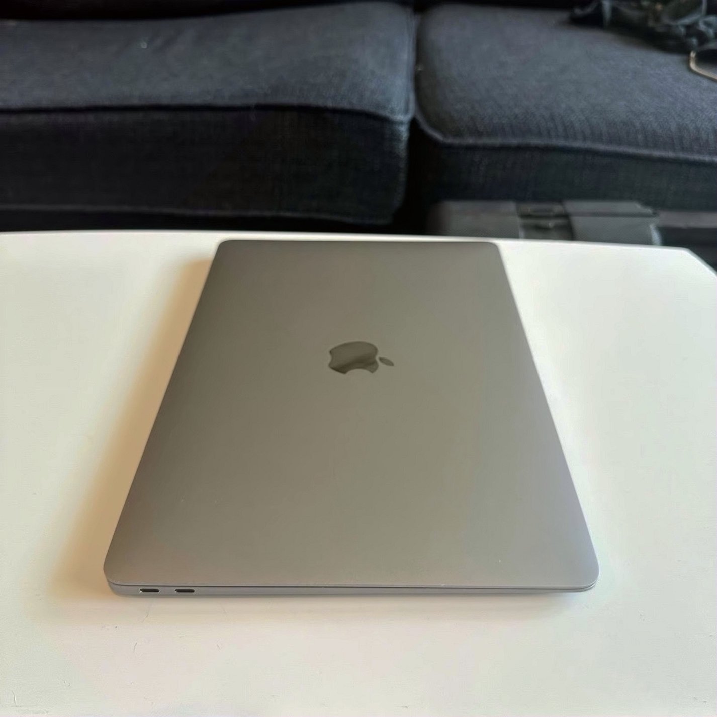 Apple MacBook Air M1 512GB Space Gray Unlocked - Used image 3