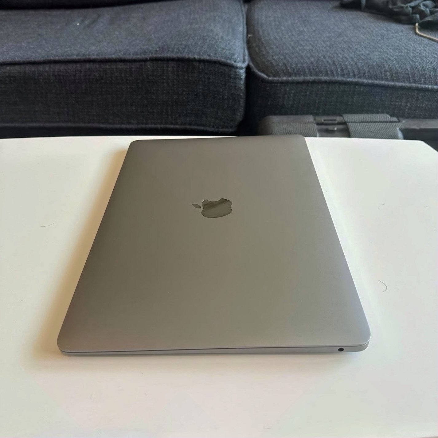 Apple MacBook Air M1 512GB Space Gray Unlocked - Used image 4