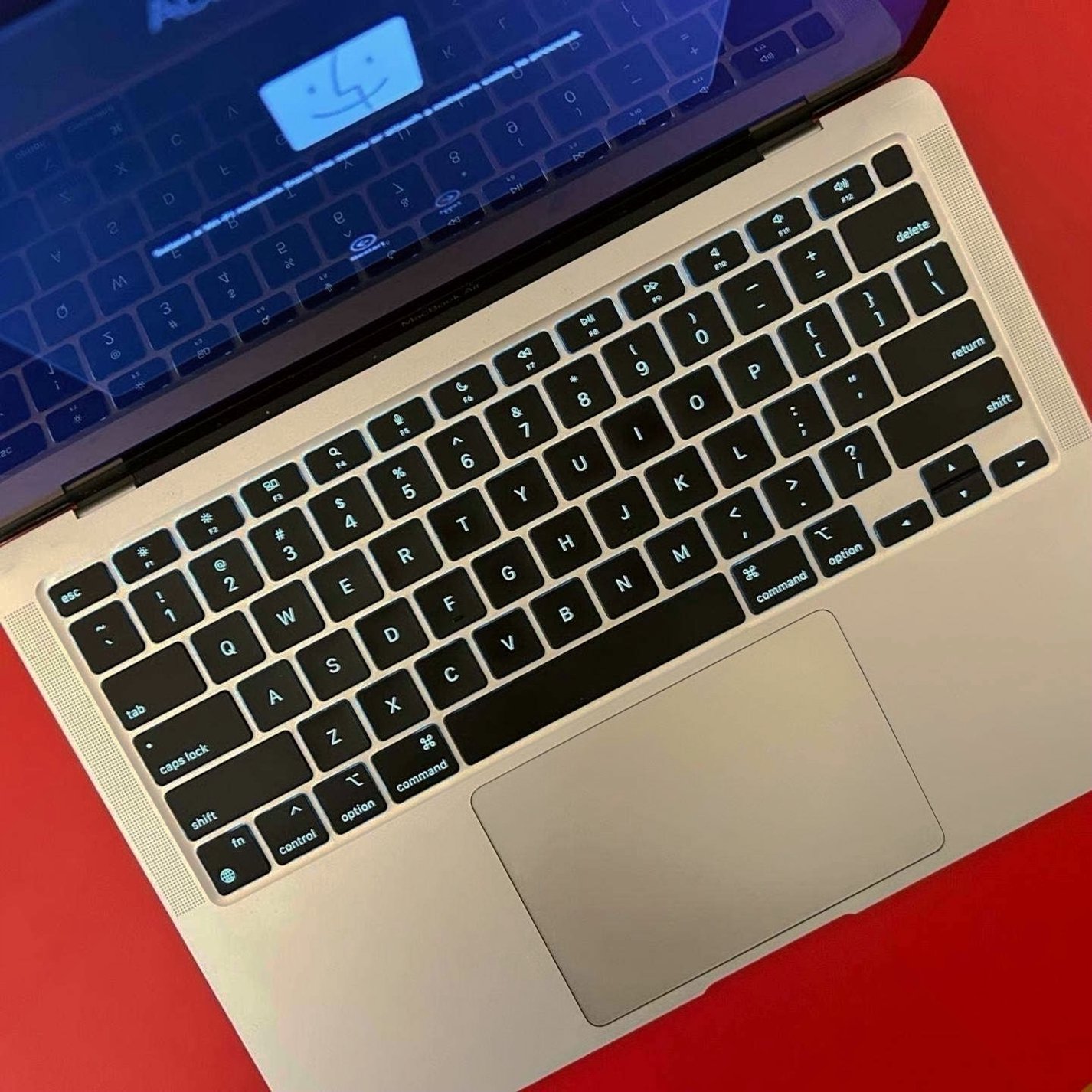 Apple MacBook Air M1 13in 512GB Space Gray - Used image 4