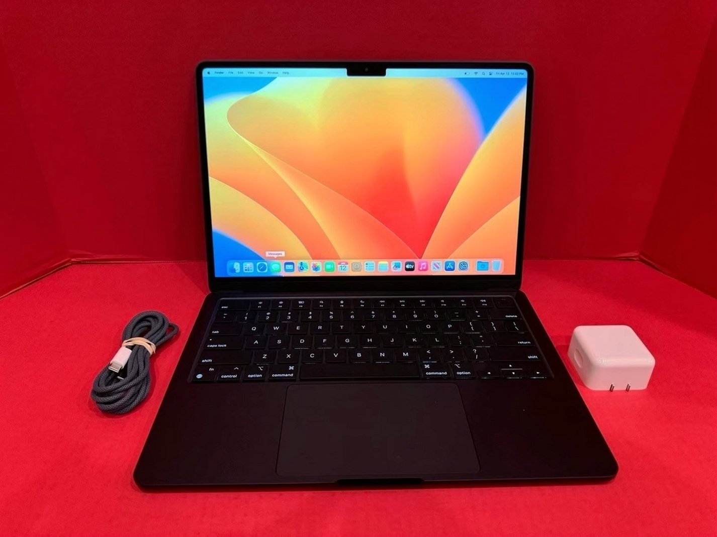 Apple MacBook Air M2 256GB Silver Unlocked - Used