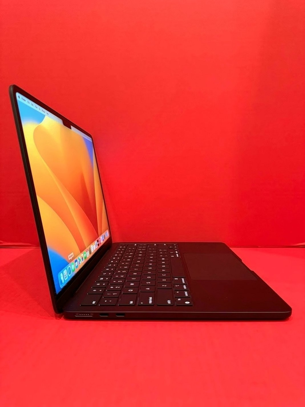 Apple MacBook Air M2 256GB Silver Unlocked - Used image 5