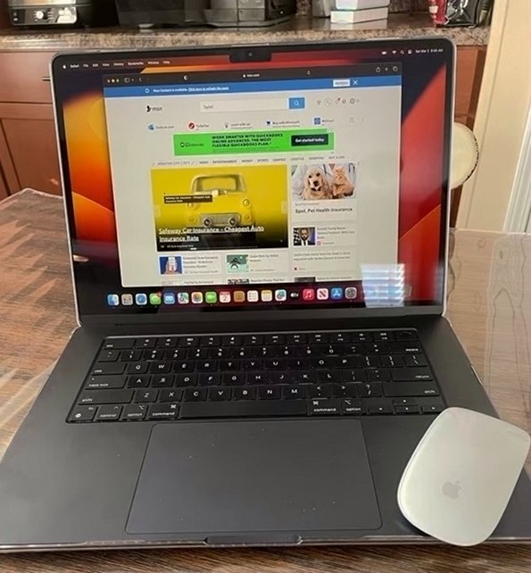 Apple MacBook Air 2023 256GB Midnight Unlocked - Used image 3