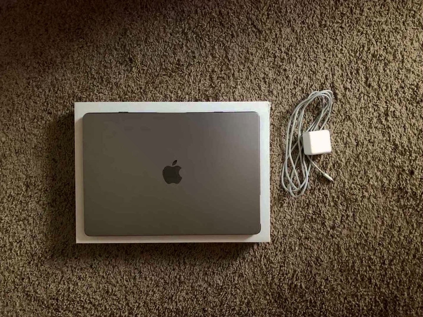 Apple MacBook Air 2023 M2 15 Inch 8GB Space Gray Unlocked - Used