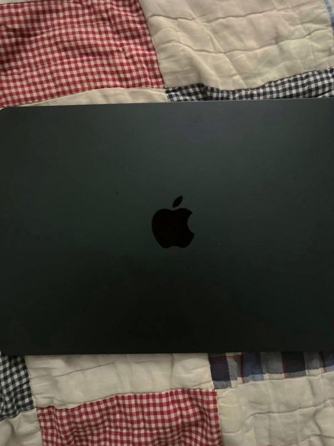 Apple MacBook Air 13.6-inch M2 256GB Space Gray Unlocked - Used