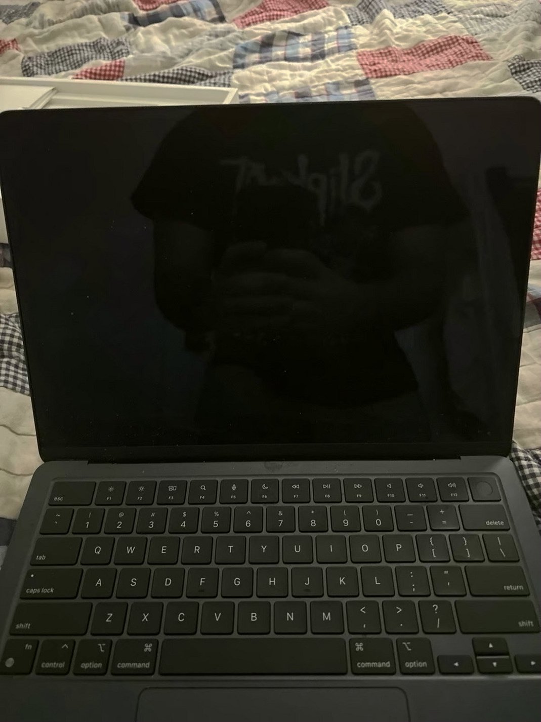 Apple MacBook Air 13.6-inch M2 256GB Space Gray Unlocked - Used image 2