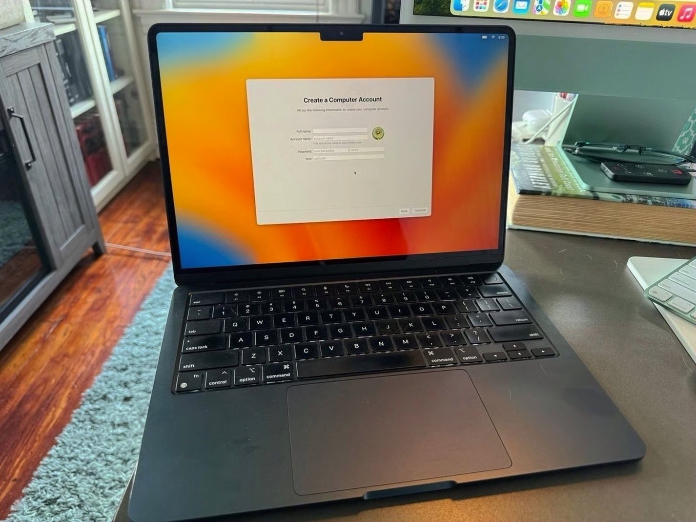 Apple MacBook Air A2681 512GB Midnight Unlocked - Used