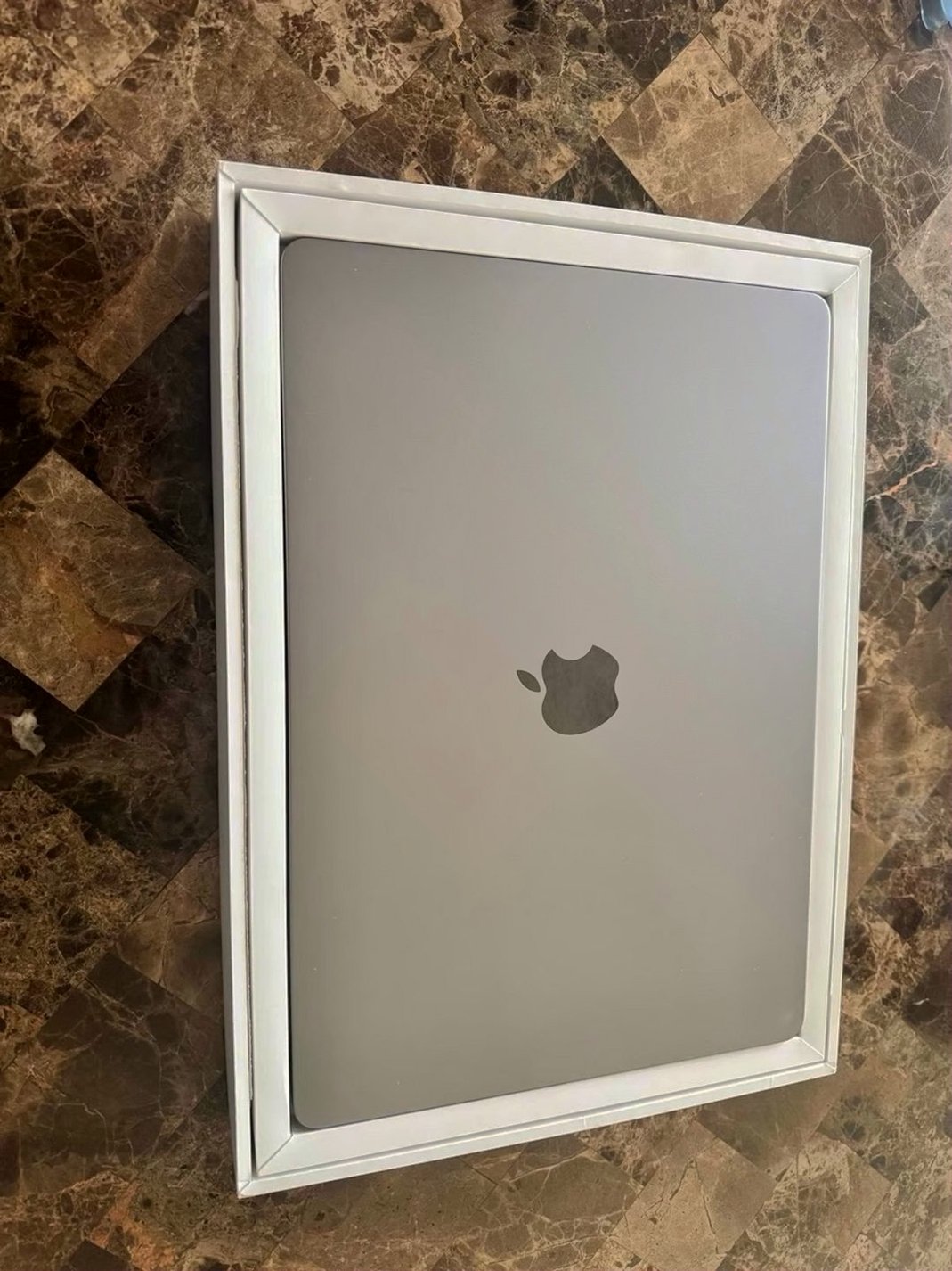 Apple MacBook Air 15 inch M3 256GB - Used image 3