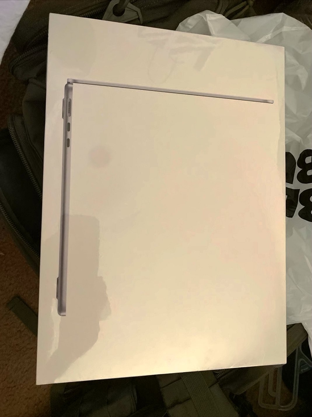 Apple MacBook Air 13in 256GB Unlocked - Used