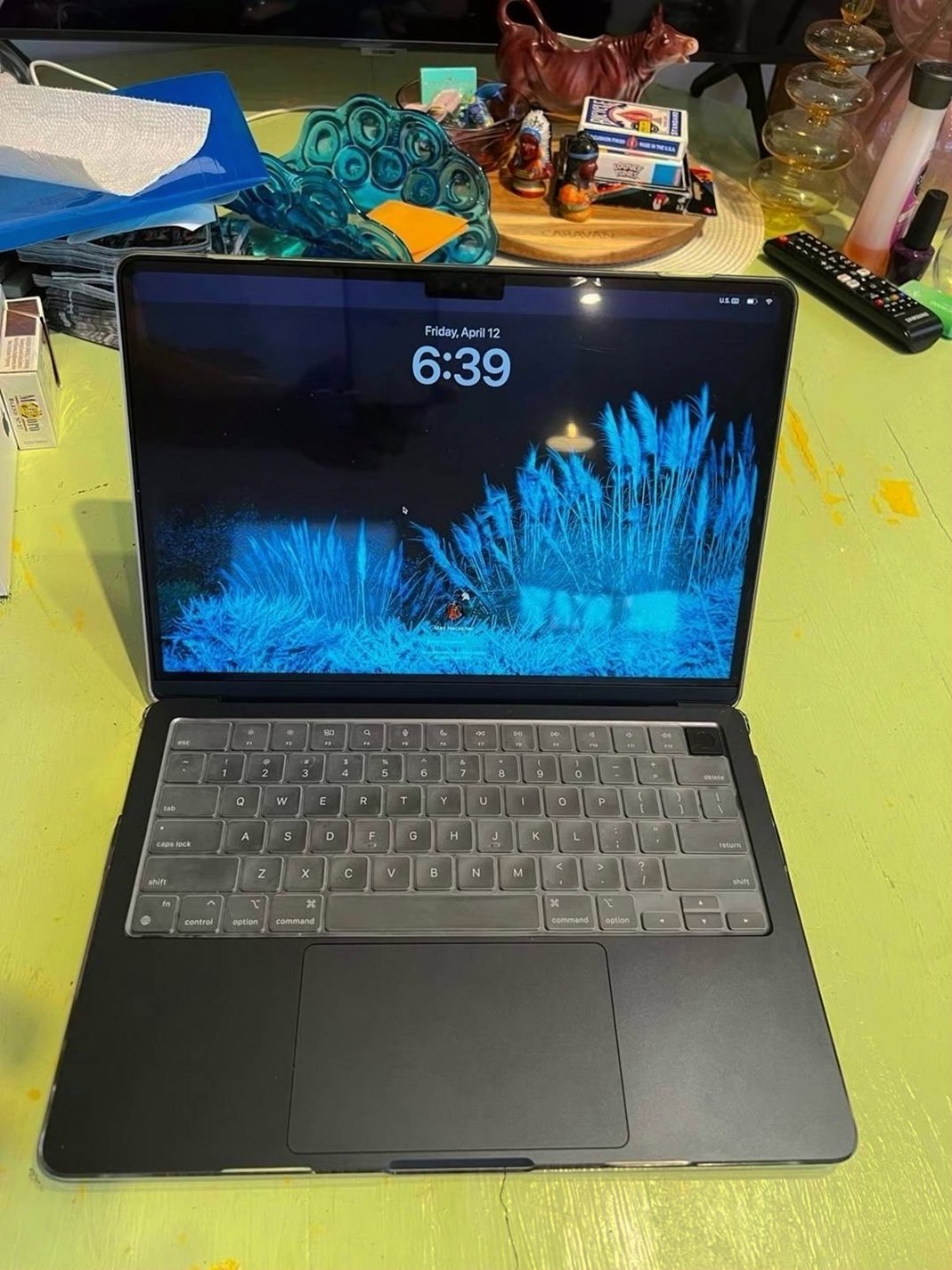 Apple MacBook Air M2 256GB Silver Unlocked - Used