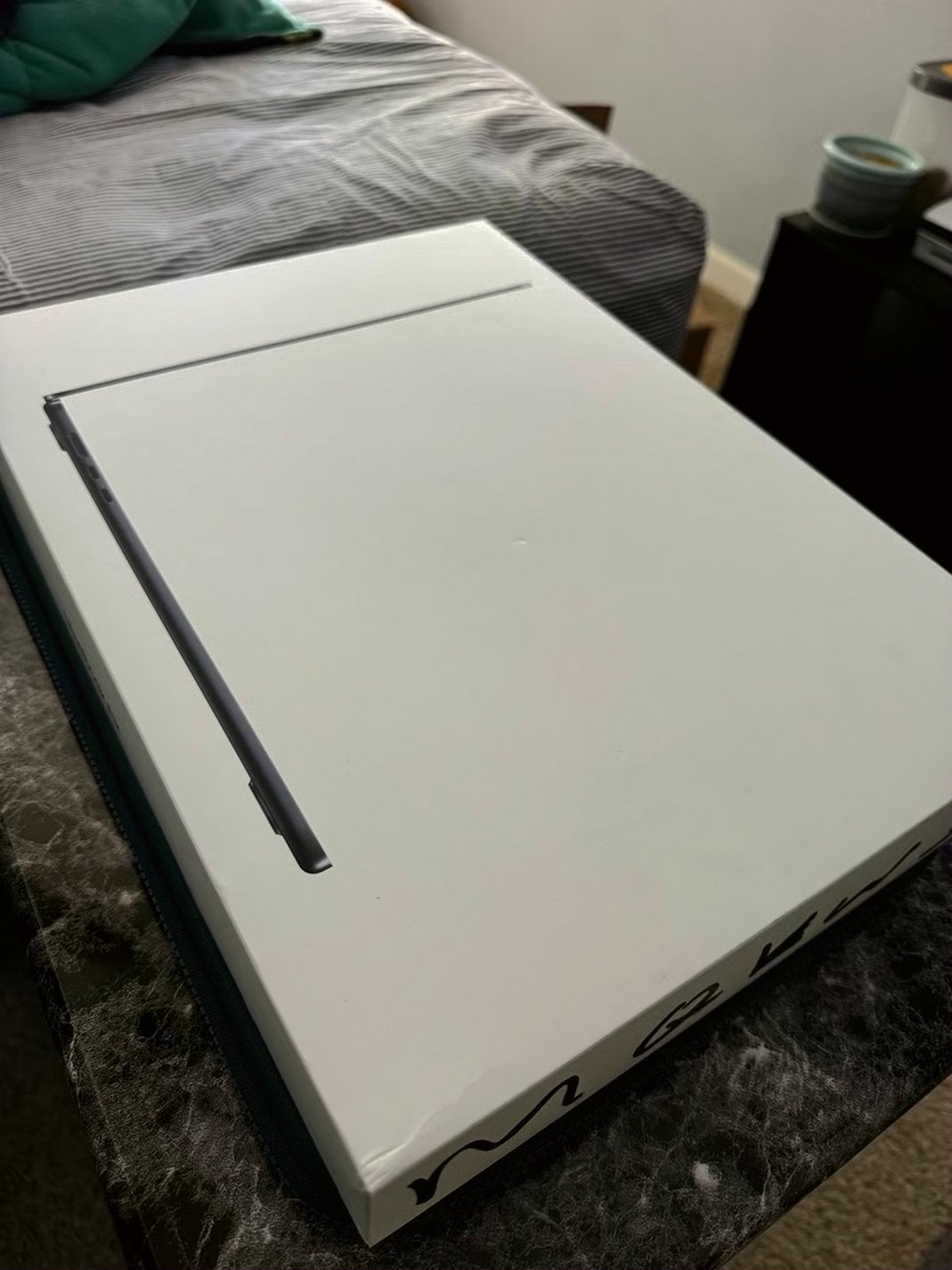 Apple MacBook Air 15in M2 256GB Midnight Unlocked - Used image 2