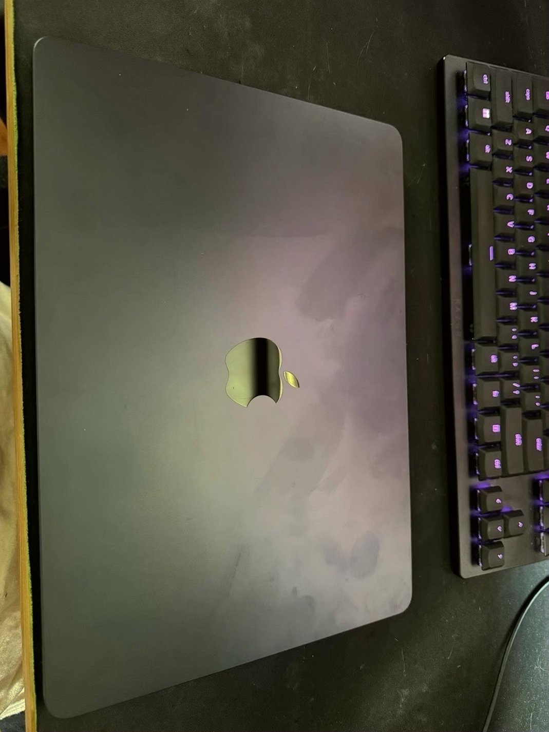 Apple MacBook Air 2022 M2 256GB Silver Unlocked - Used