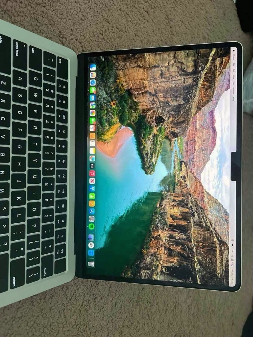 Apple MacBook Air M3 3N85 Gray Unlocked - Used