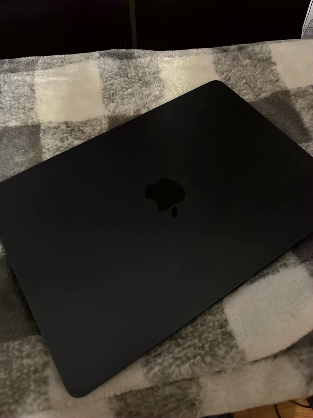Apple Macbook Air M2 256GB Unlocked - Used image 3