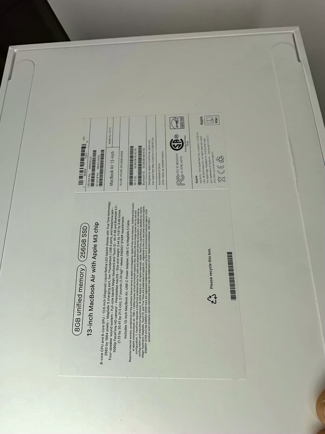 Apple MacBook Air M3 13inch 256GB Silver Unlocked - Used image 3