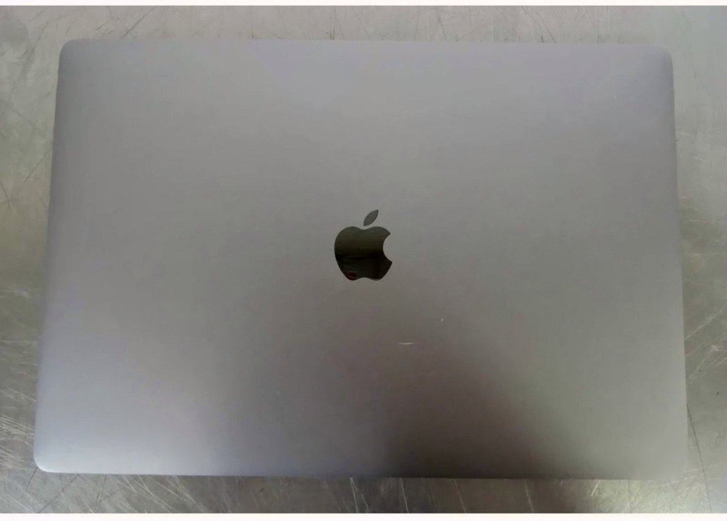 Apple MacBook Pro 15" 2018 256GB Space Gray - Used image 2
