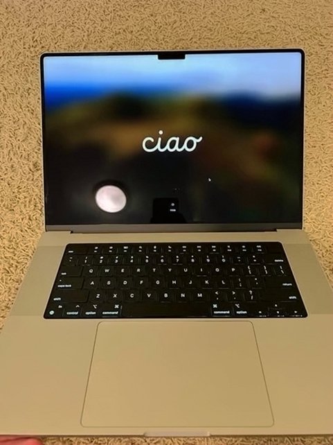 Apple MacBook Pro 16-inch 512GB Silver Unlocked - Used