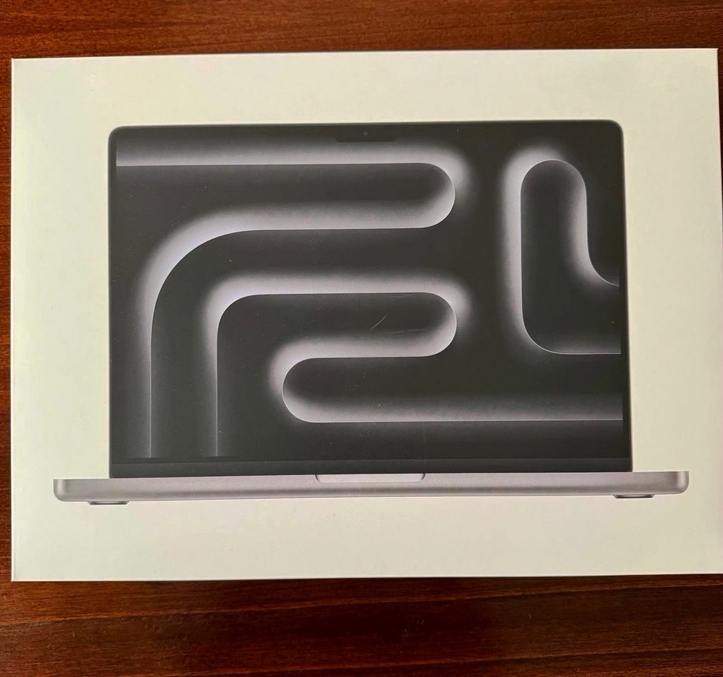 Apple MacBook Pro 5M93 8GB Unlocked - Used
