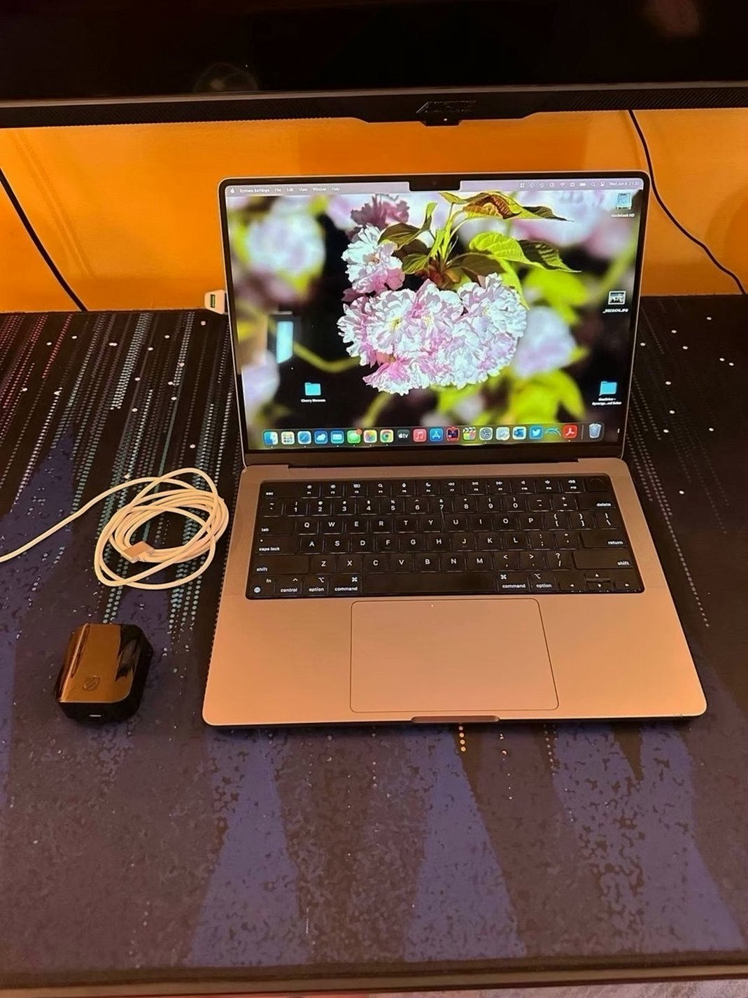 Apple MacBook Pro 14” 1TB Space Gray Used