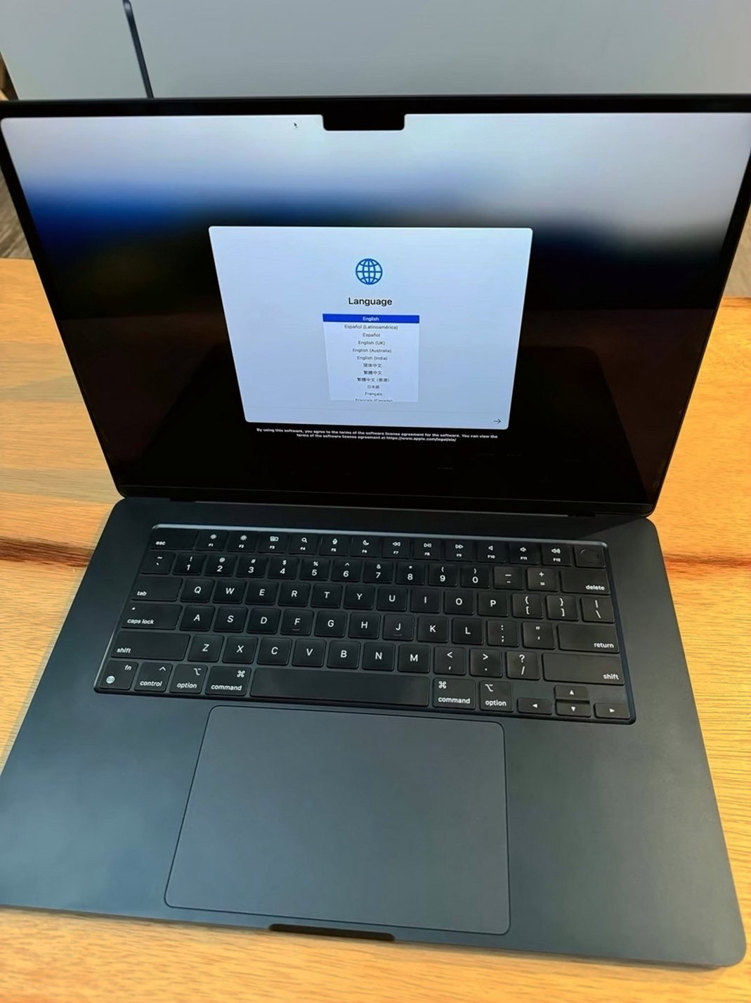 Apple MacBook Air 15” M2 256GB Space Gray Unlocked - Used image 2